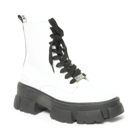 Tanker WHITE LEATHER