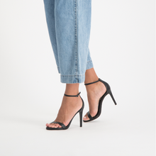 Stecy Heeled Sandal BLACK