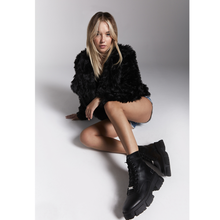 Tanker BLACK LEATHER