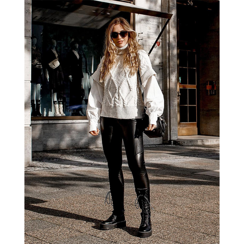Vroom BLACK LEATHER